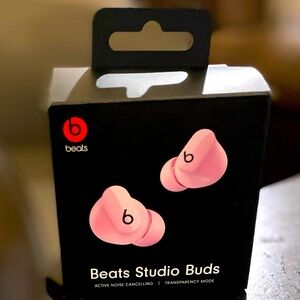 Beats Studio ear buds